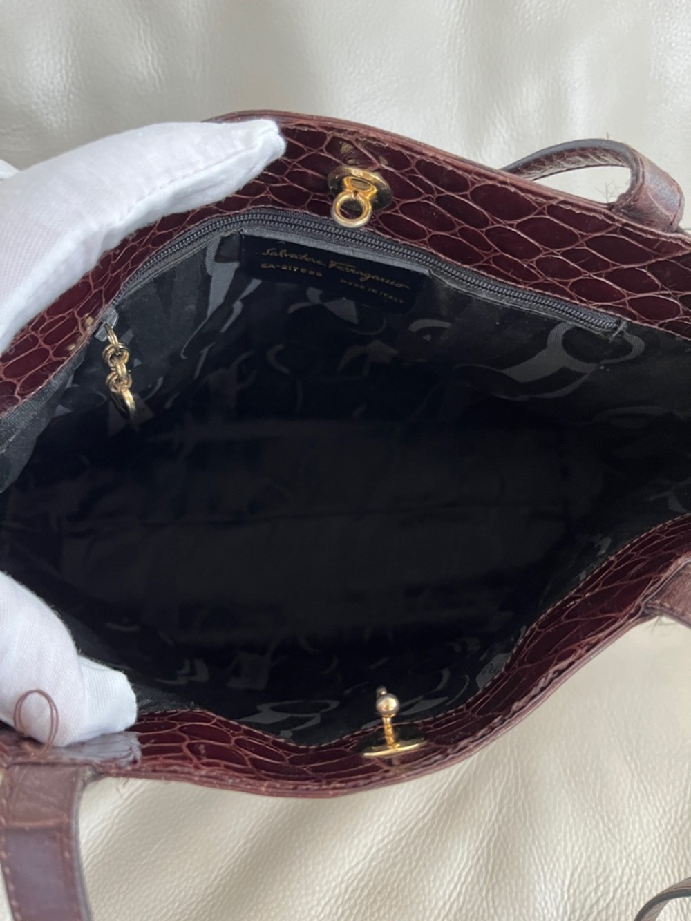 Ferragamo Luxury Brown Suede & Croc-print Leather Trim Tote Bag - Picture 3 of 9